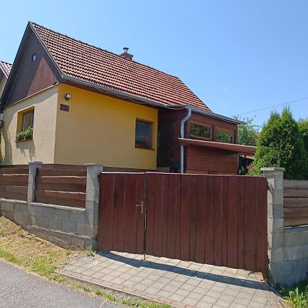 Villa Utulny Dovolenkovy Dom à Liptovský Hrádok Extérieur photo