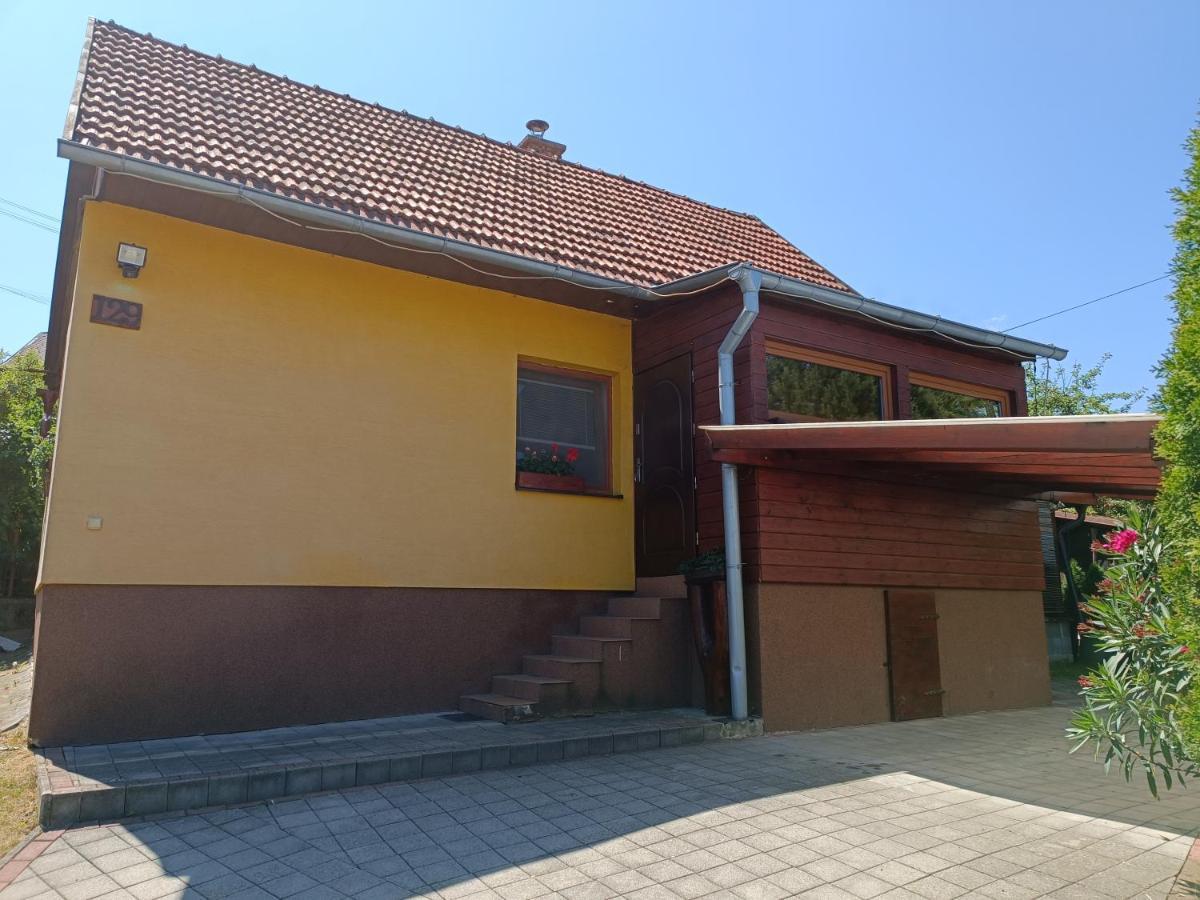 Villa Utulny Dovolenkovy Dom à Liptovský Hrádok Extérieur photo