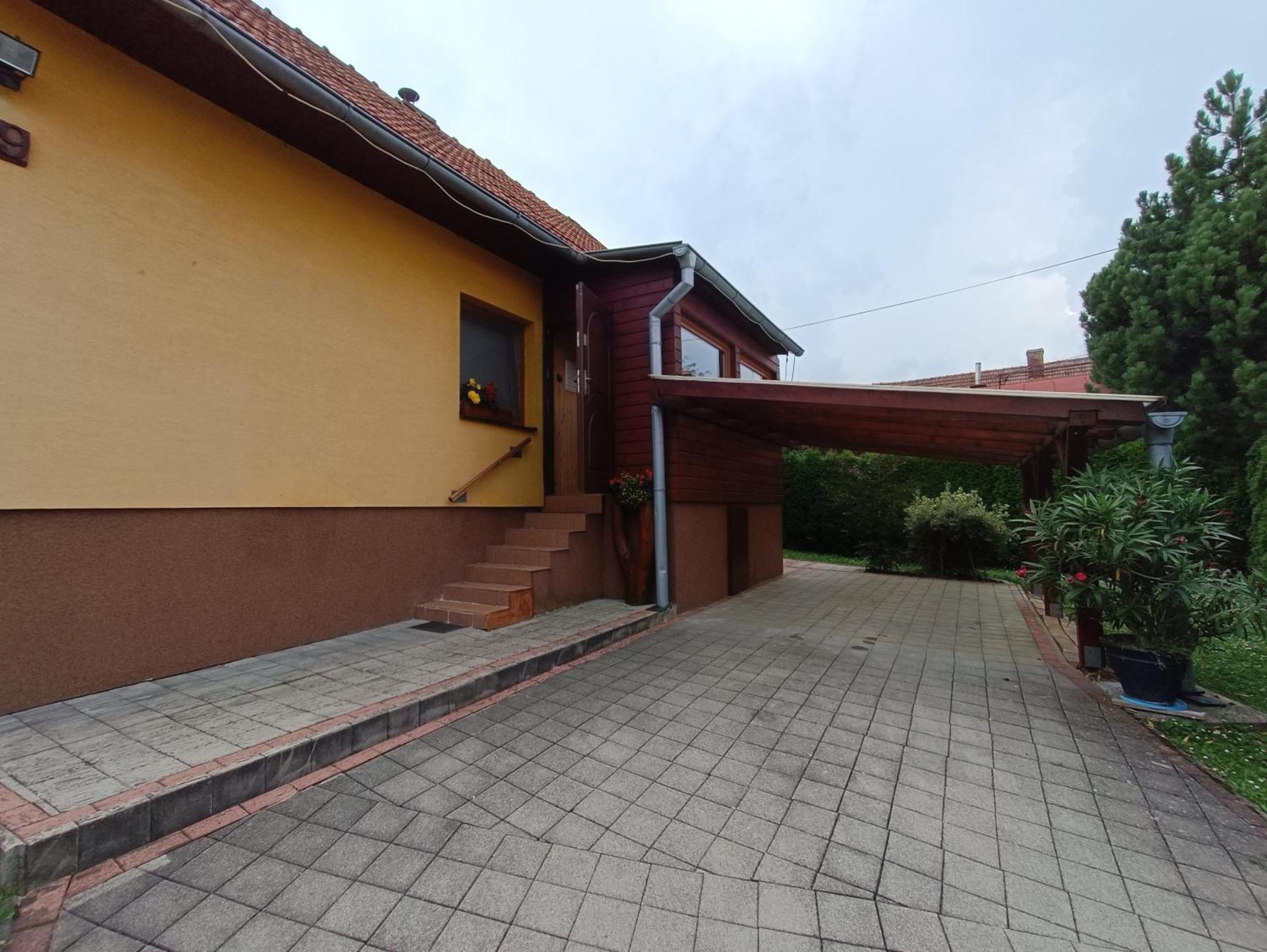 Villa Utulny Dovolenkovy Dom à Liptovský Hrádok Extérieur photo